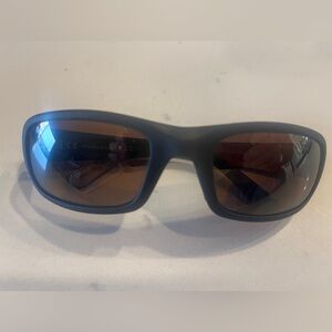 Maui Jims sunglasses- rare Canadian flag version! Stingray model. Never worn!